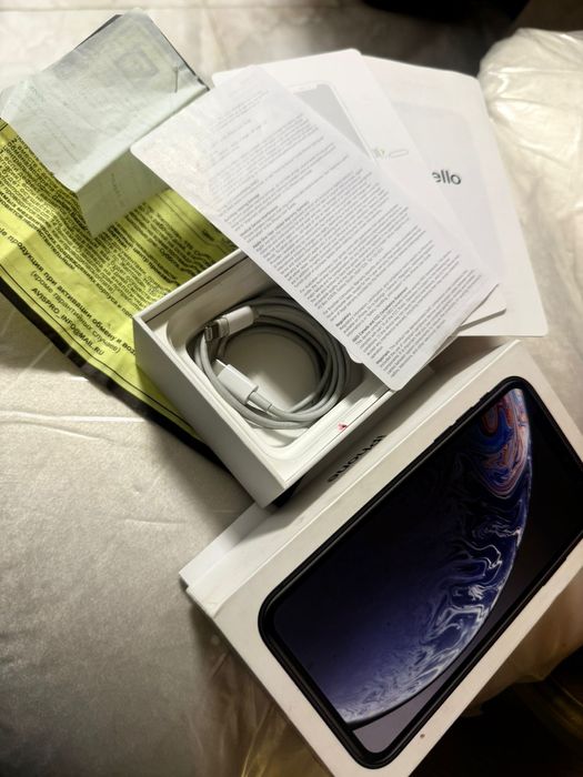 Продам айфон хр iphone Xr