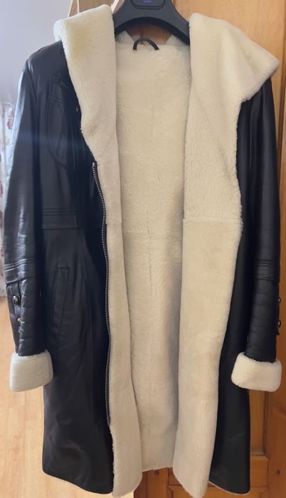 Продам натуральную дубленку, размер М.