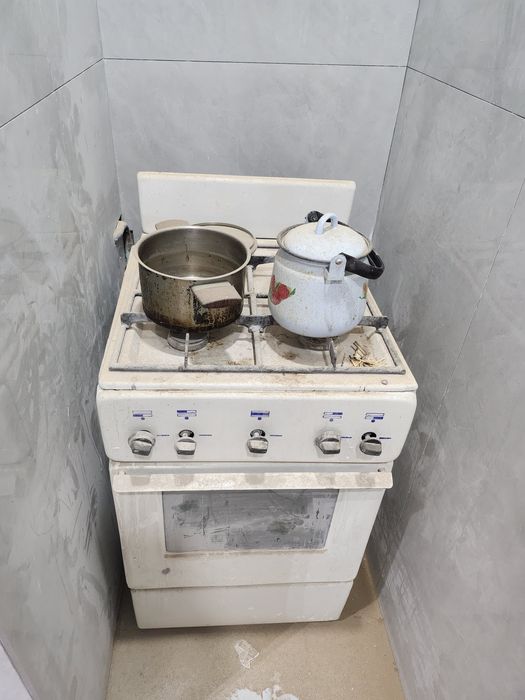 gaz plita sotiladi