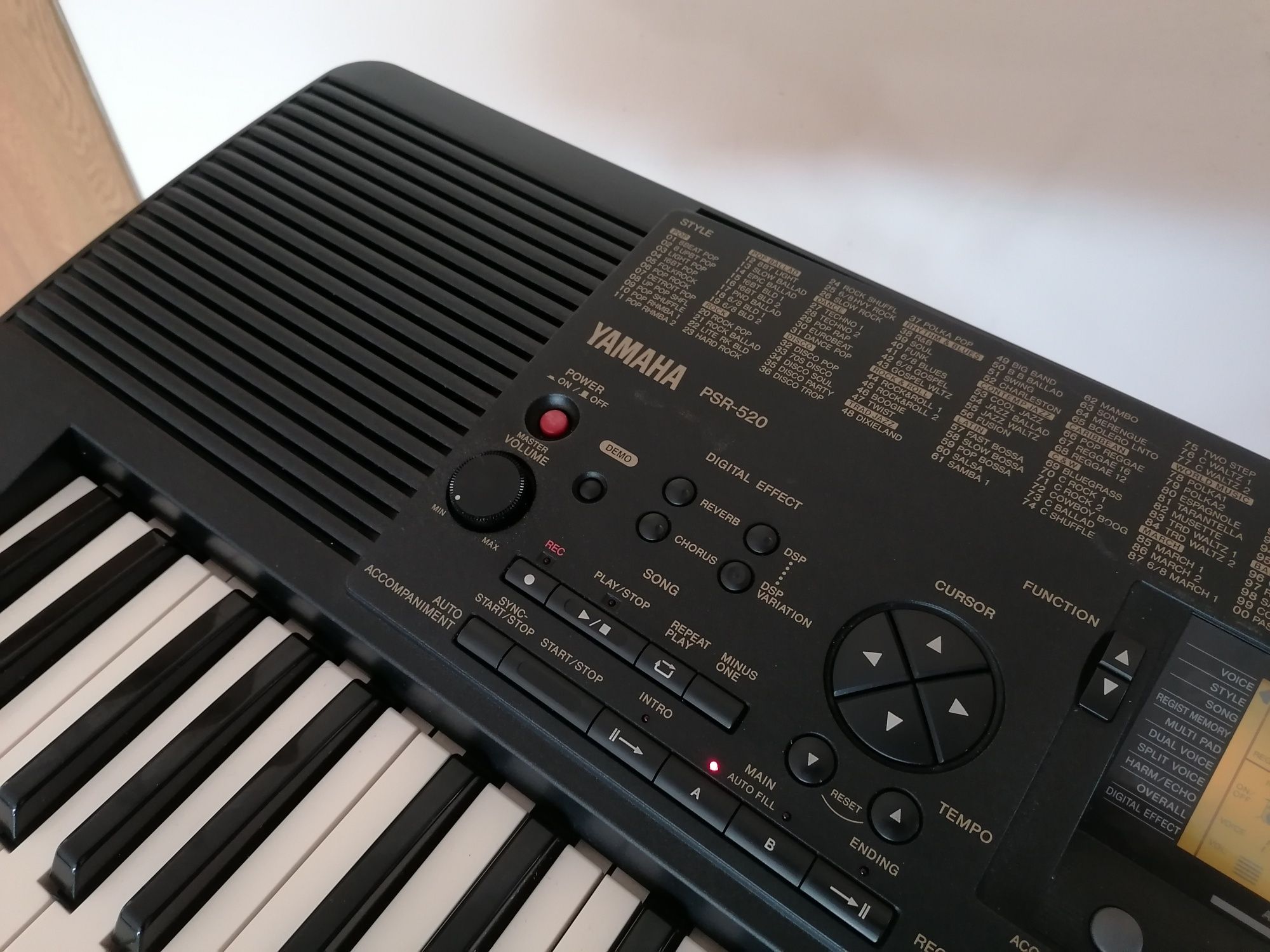 YAMAHA PSR-520 pian digital dinamic orga keyboard