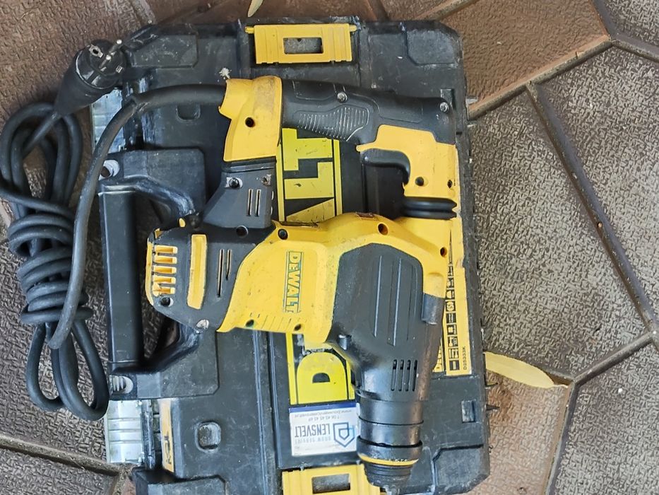 Rotopercutor DEWALT D 25333 in stare excelenta