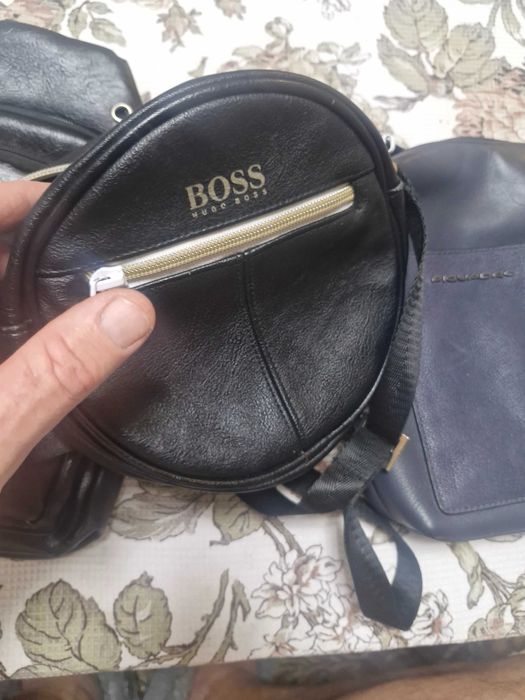 Продават се мъжки чантички