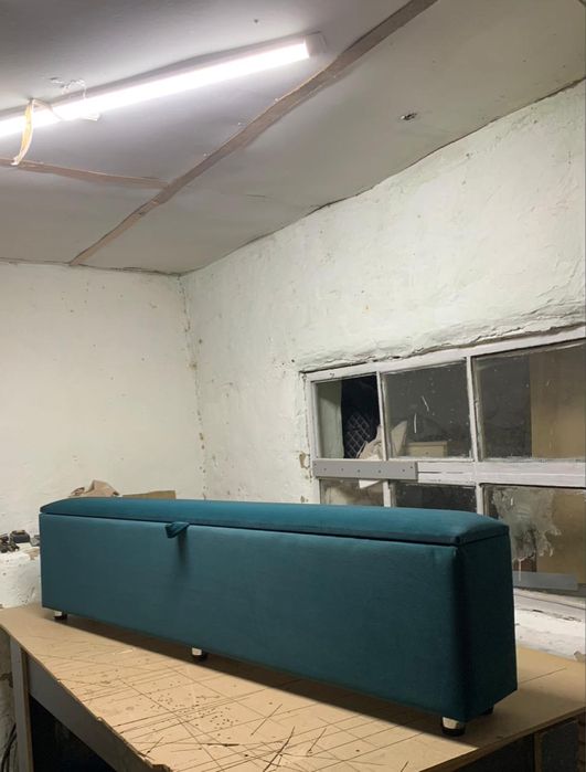 Банкетка для прихожей или спальни