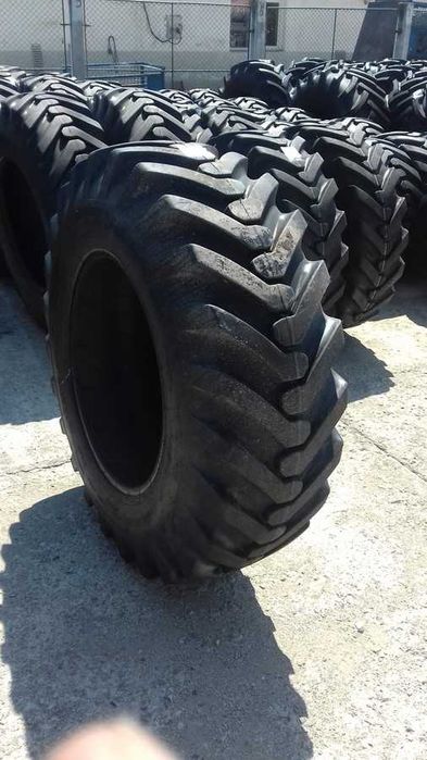 anvelope Buldo 16.9-28 Ozka cauciucuri JCB cu 14PR rezistente