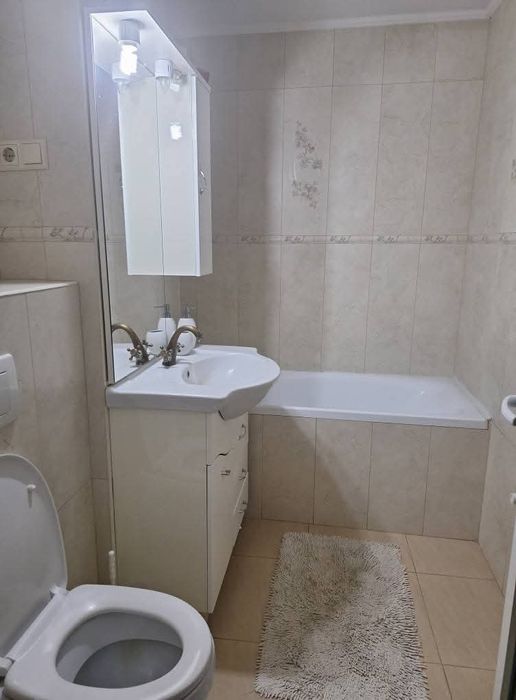 Chirie apartament mobilat și utilat: 4 camere.