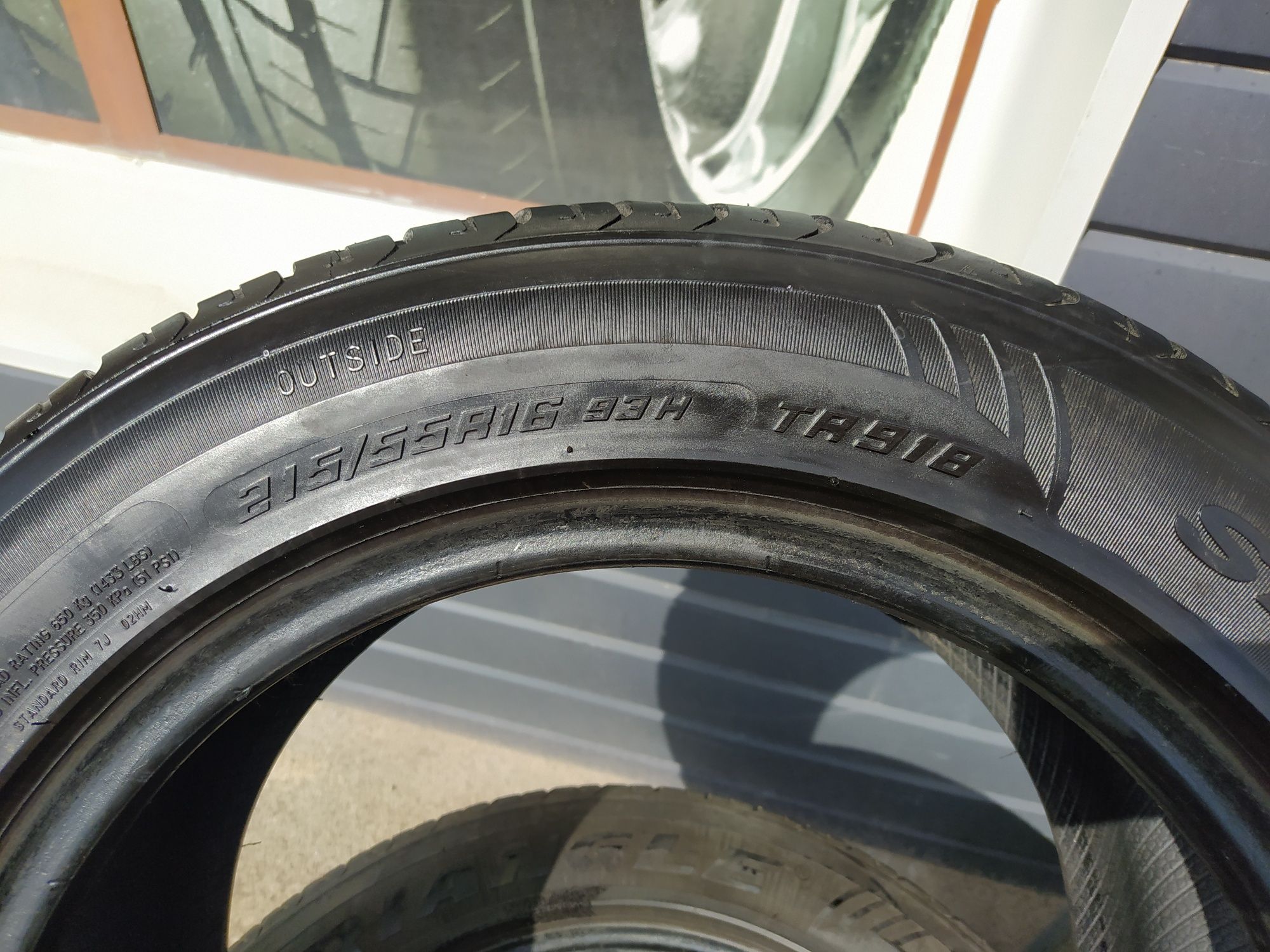 215/55R16 Triangle TR918