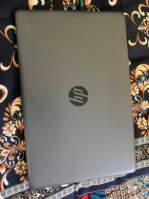 Noutbook HP 16 dyum