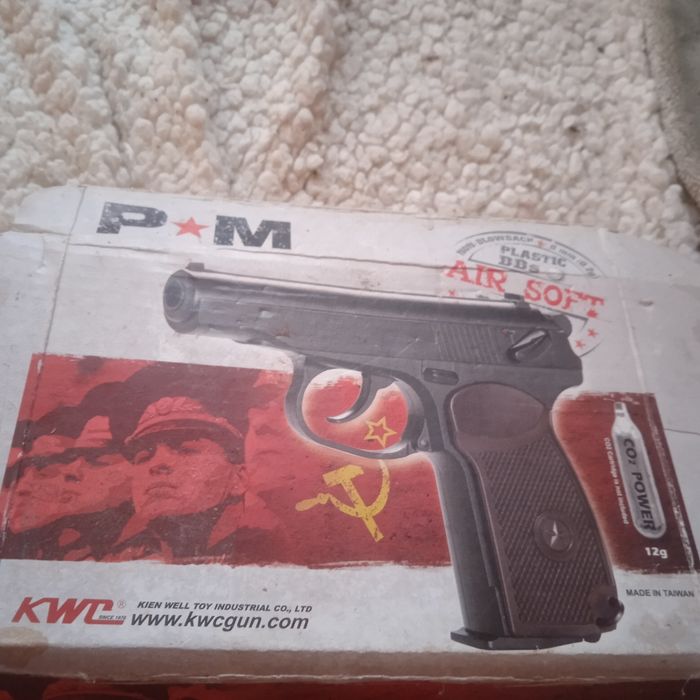 Replica pistol Makarov nou in cutie arata perfect