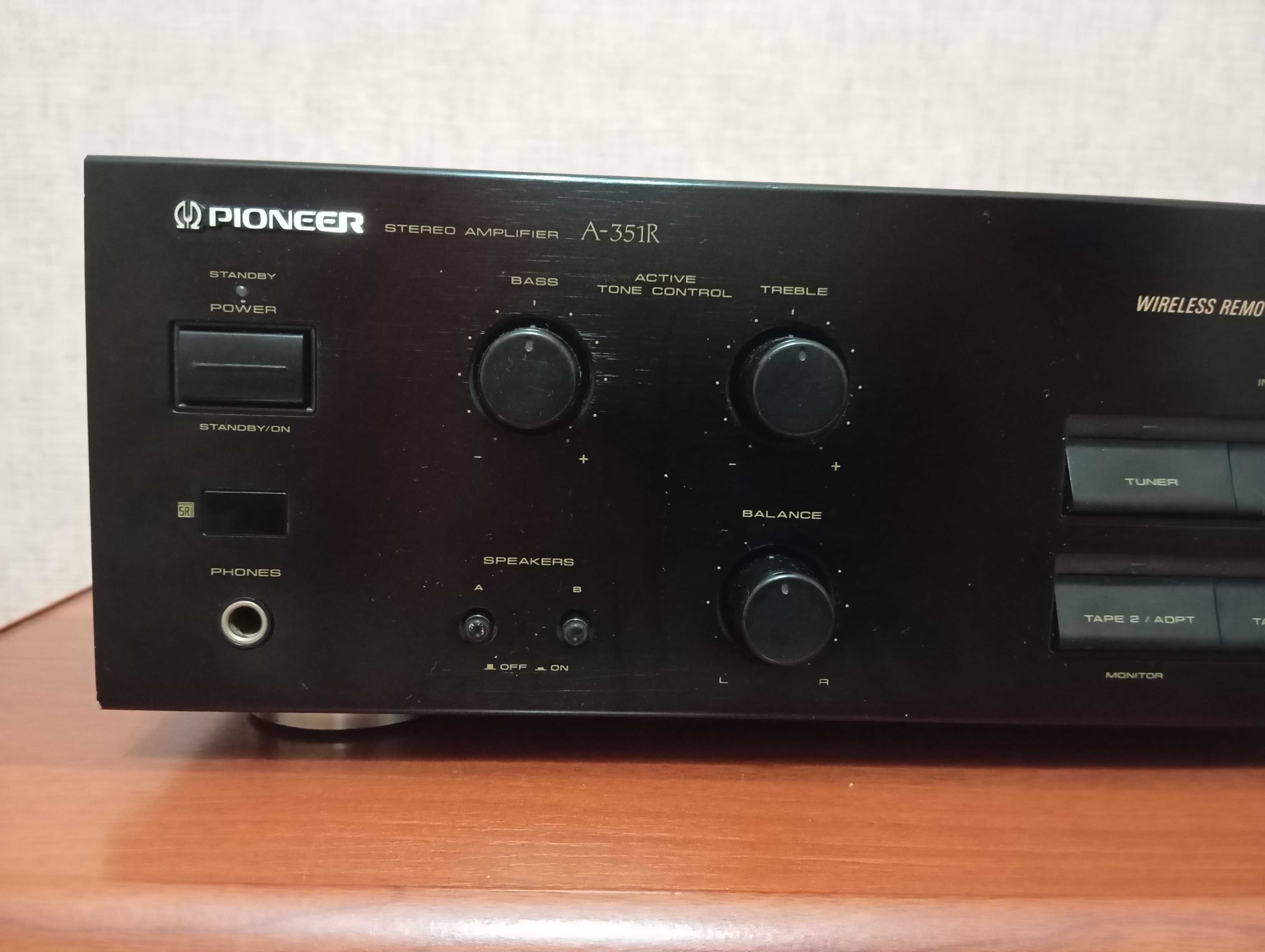 Продам стереоусилитель Pioneer A-351R.