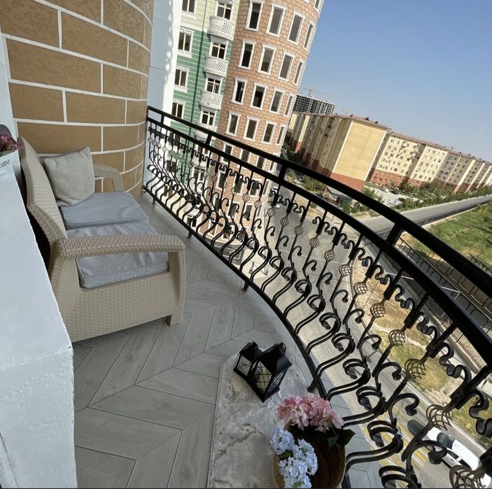 Xon saroydan 3 xonalik uy sotiladi. Naxtka sotaman faqat