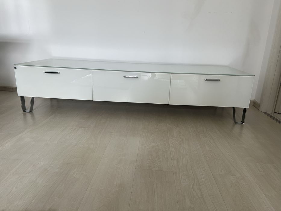 Mobila living in stare foarte buna