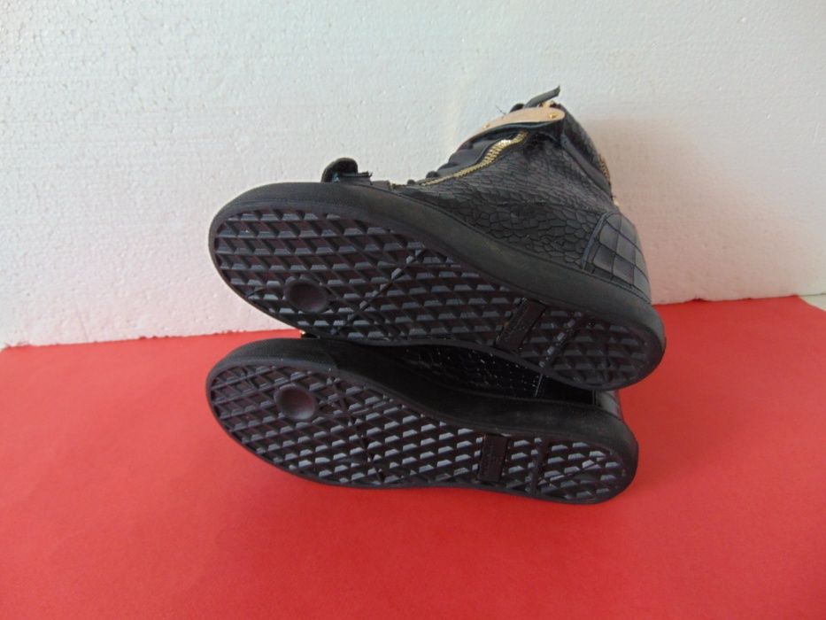 Giuseppe Zanotti номер 37 Оригинални дамски обувки на платформа