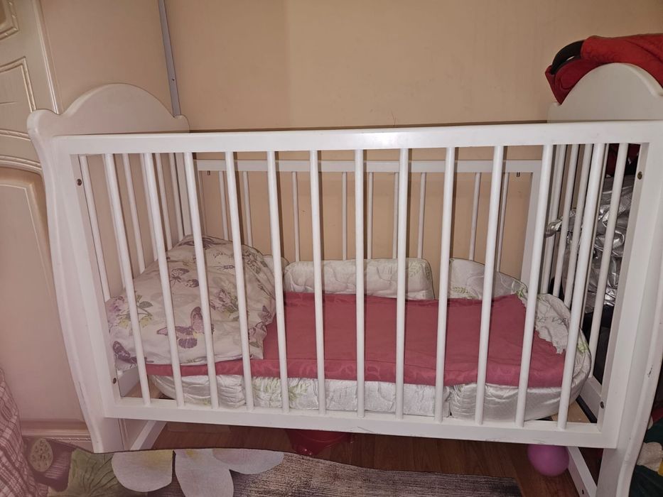 Манежка для детей в очень хорошем состояний