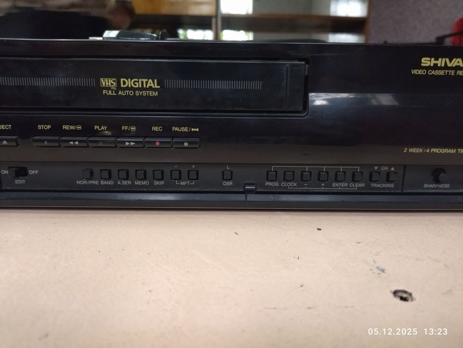 Продам видеомагнитофон