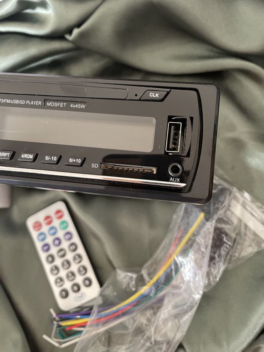 Radio auto Clementine 9428BT-MO3 player cu bluetooth,USB,SF,AUX,4x45w