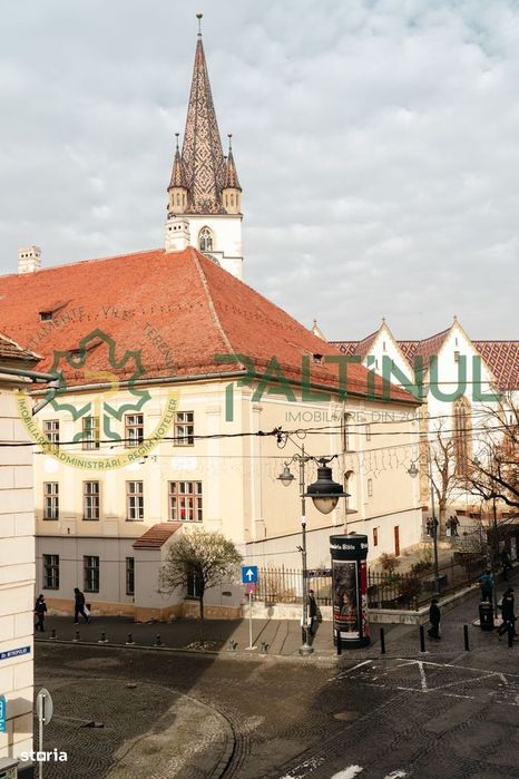 Apartament de lux 3 camere – Str. Mitropoliei, 80 mp, etaj 1, Sibiu