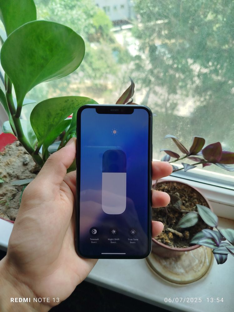 Iphone 11pro green