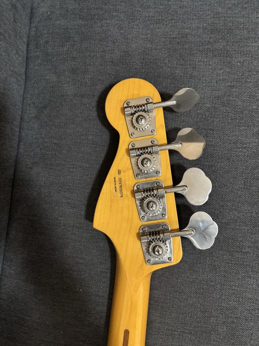 Японски Fender precision bass