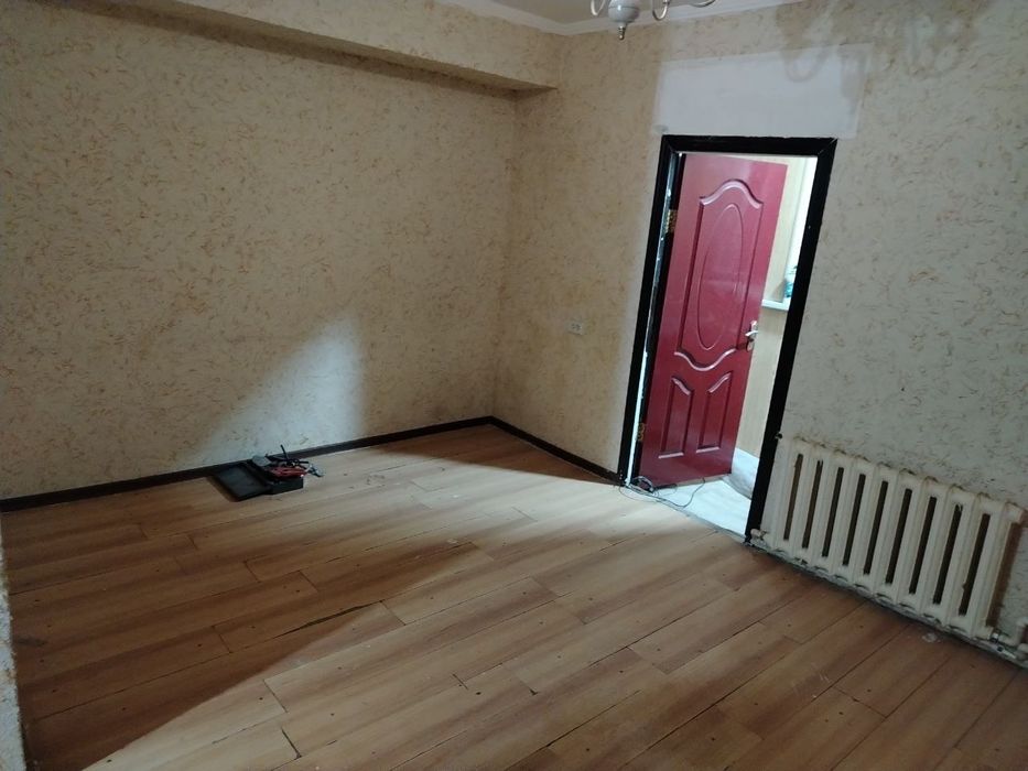 Продаётся 1 комнатная квартира галерейка