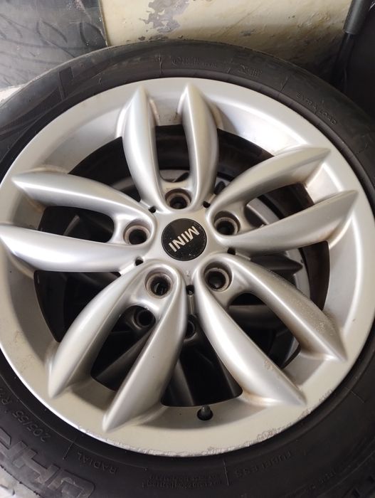 Оригинални джанти с гуми за Мини Кънтримен 5х120/17