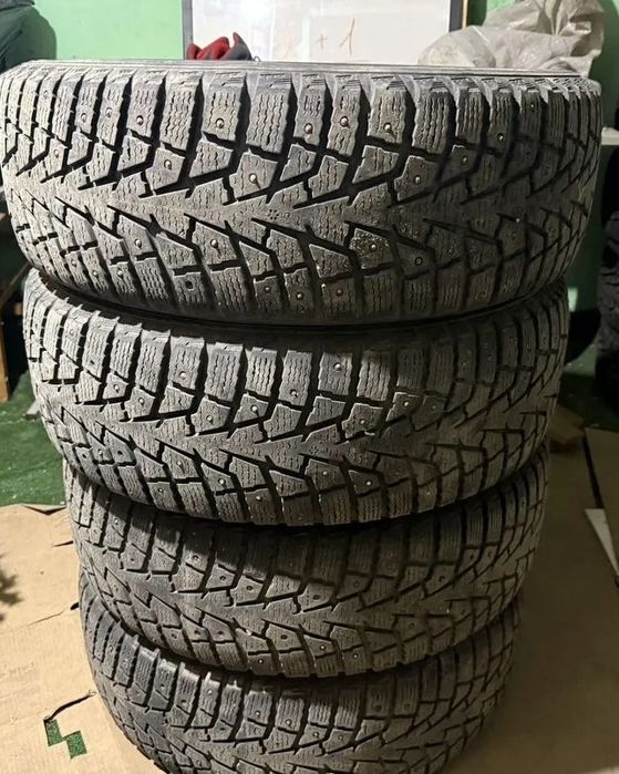 Продам зимние шины 225/60/17