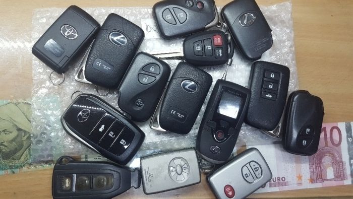 Ключи на Тойоты и Лексус Kaspi Red