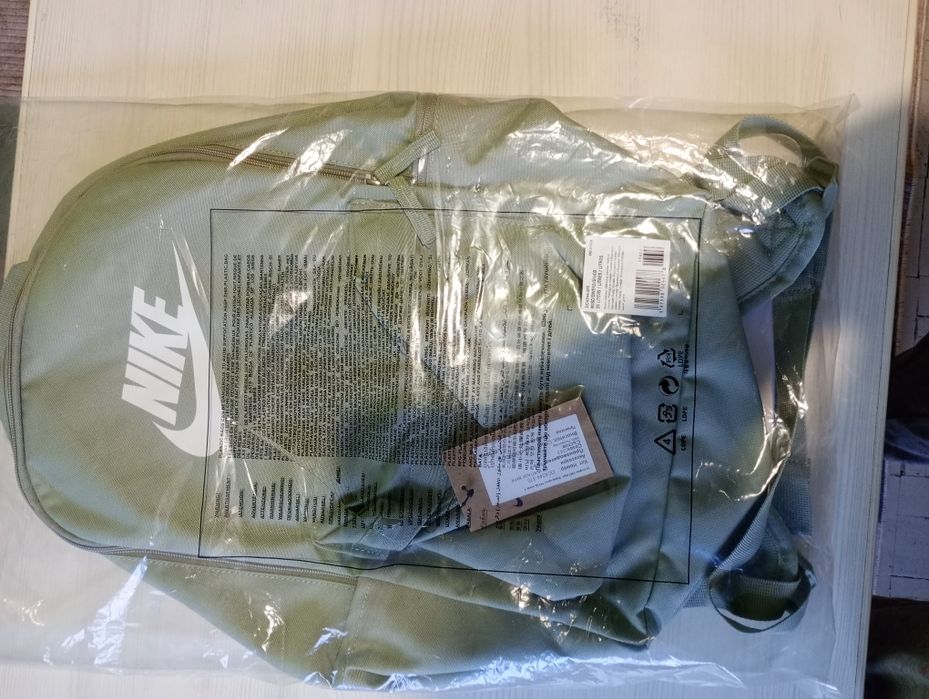 Спортна раница NIKE чисто нова с етикет