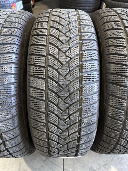 235/65/17 DUNLOP 4бр