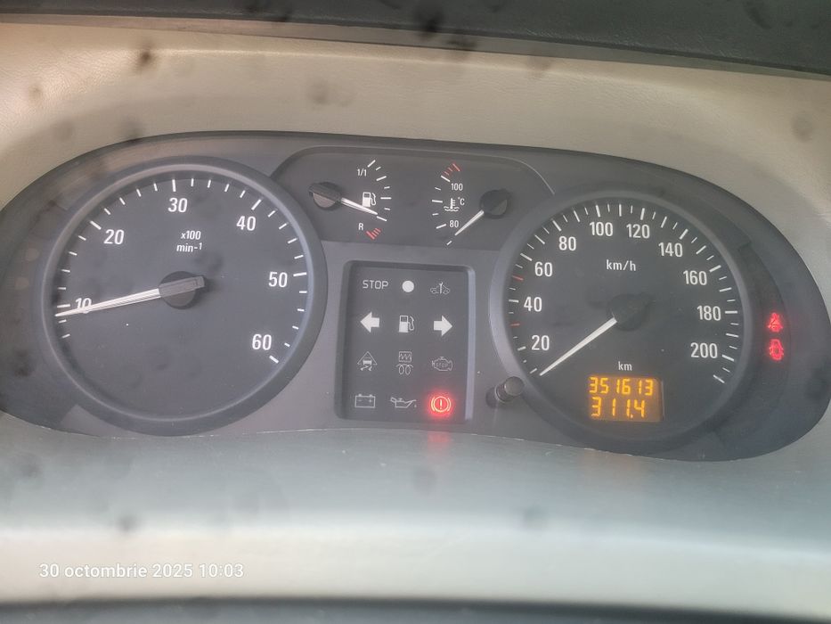 Vând Opel Vivaro 1.9 diesel