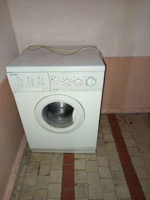 Продаётся стиральная машина
