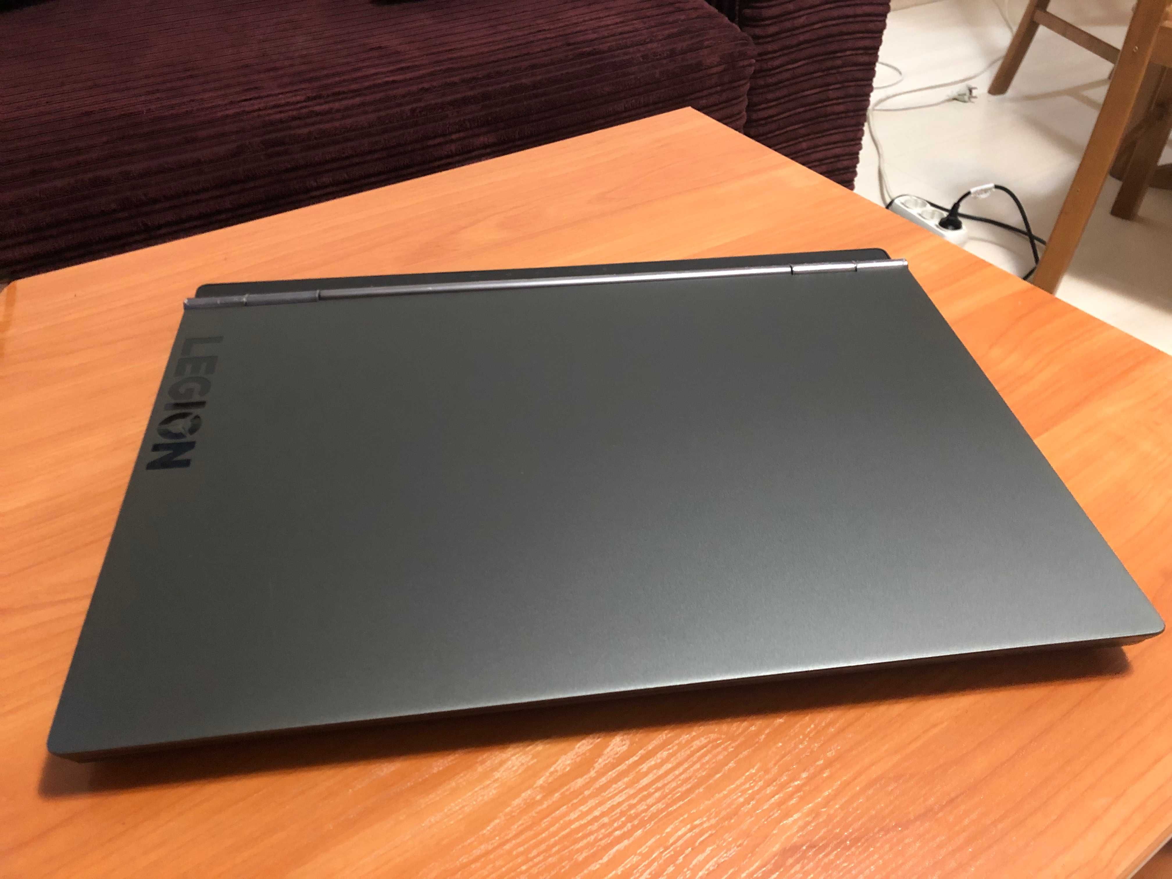 Lenovo Legion Y740 RTX2060 1TB SSD Core i7-8750H 16GB RAM 17in Win 10