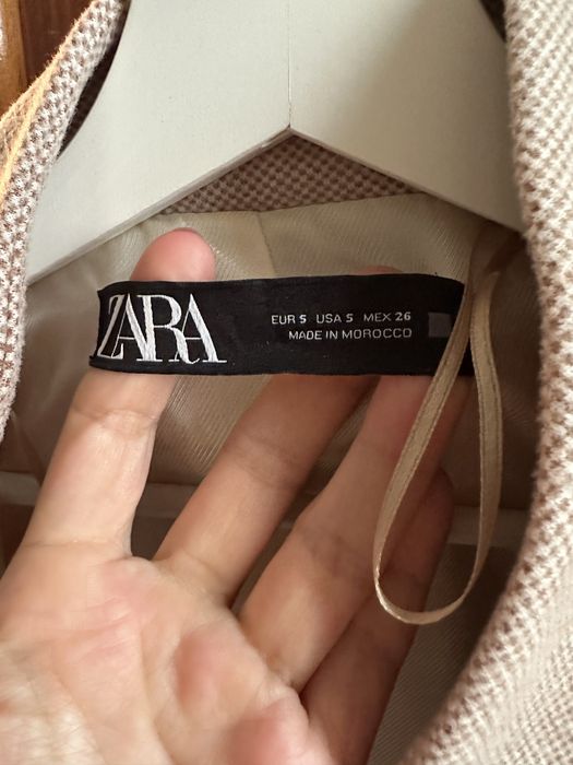 Sacou Zara, purtat o singura data