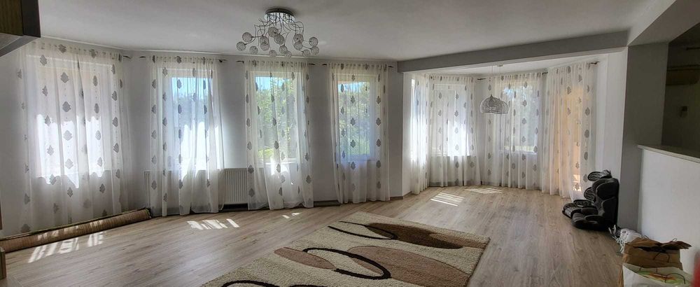 Vila Individuala MOSNITA NOUA, 792 mp LA CHEIE, 4 Dormitoare, Gradina,