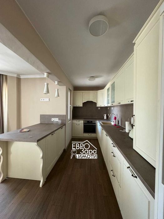 Продава се Къща в Стара Загора, Казански - изток - 450 кв.м за 1000 €/кв.м - Снимка #4