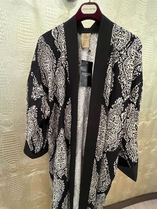 Продам женский дизайнерский Чапан