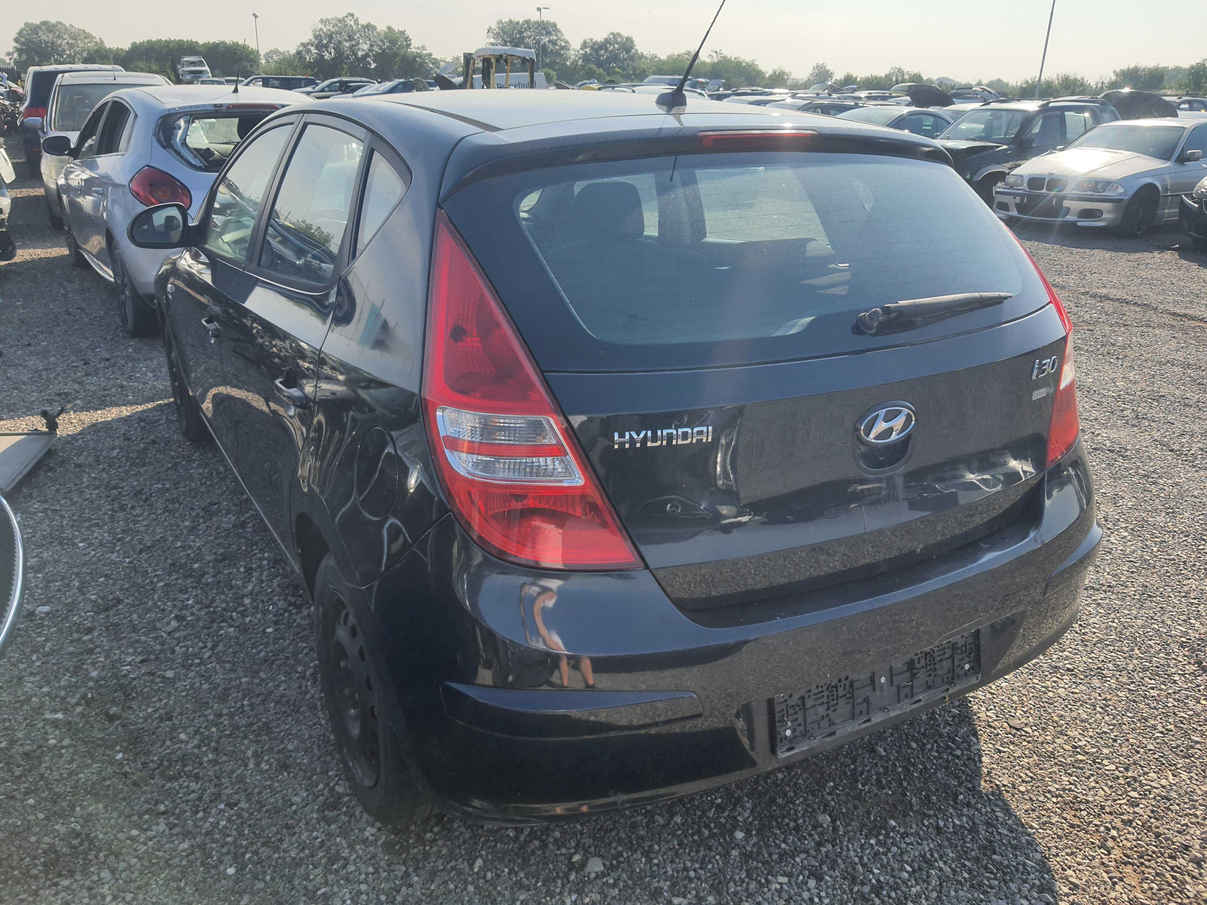 На части! Hyundai i30 1.6 CRDI