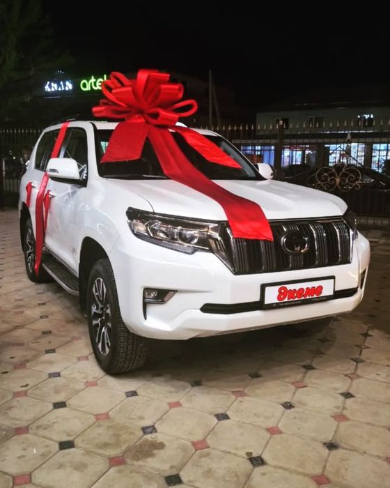 Подарочный бантик на машину, тент на машину холодный фонтан