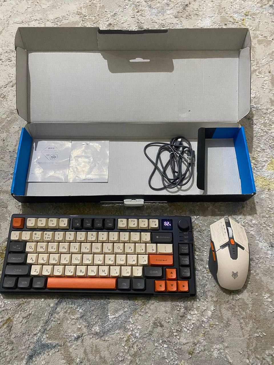XunFox k920 klaviatura va mishka