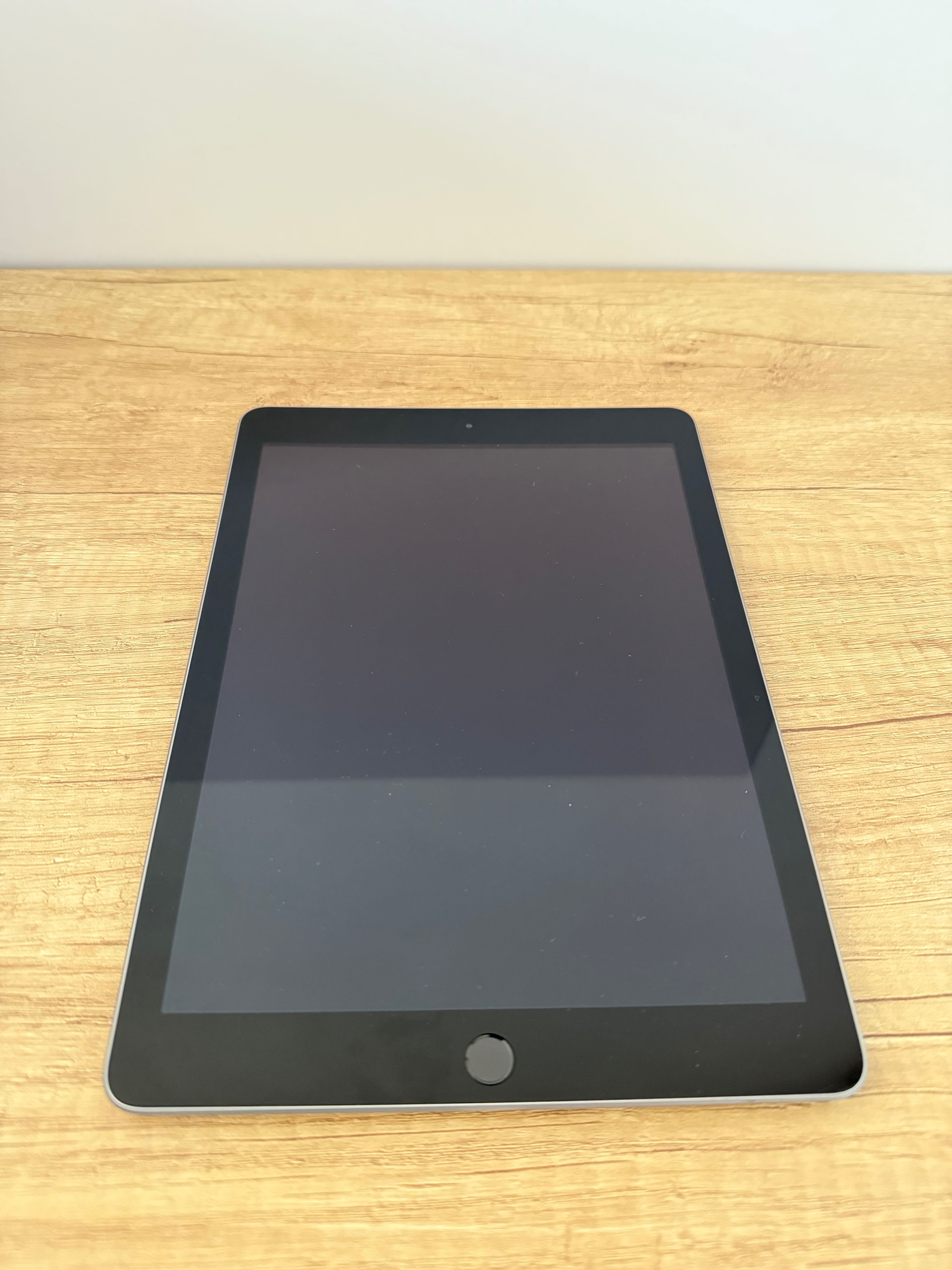 Tableta Apple iPad 9.7" 6th Gen 32GB Space Gray