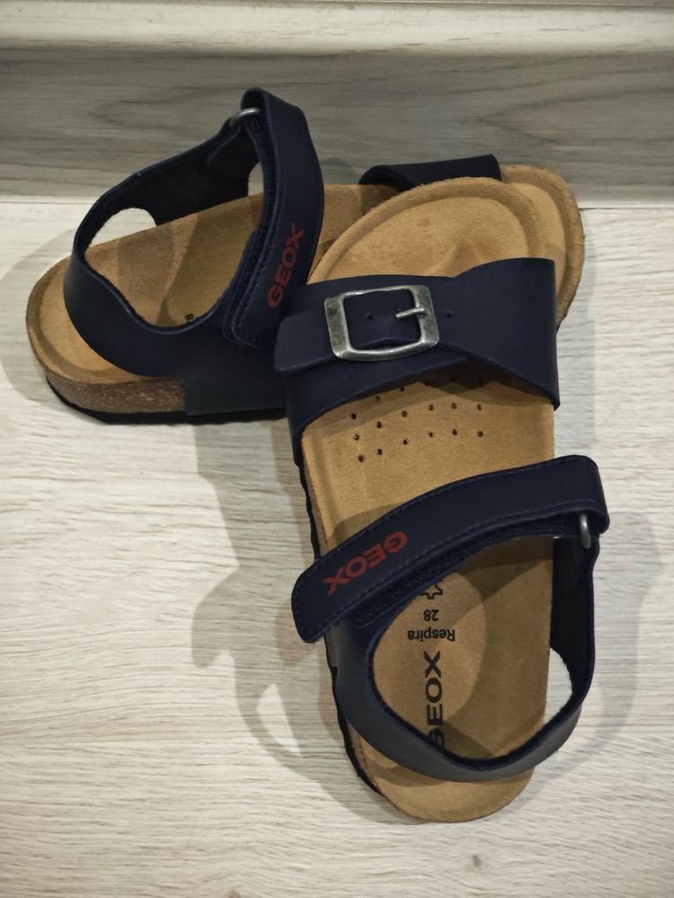 Детски сандали Geox