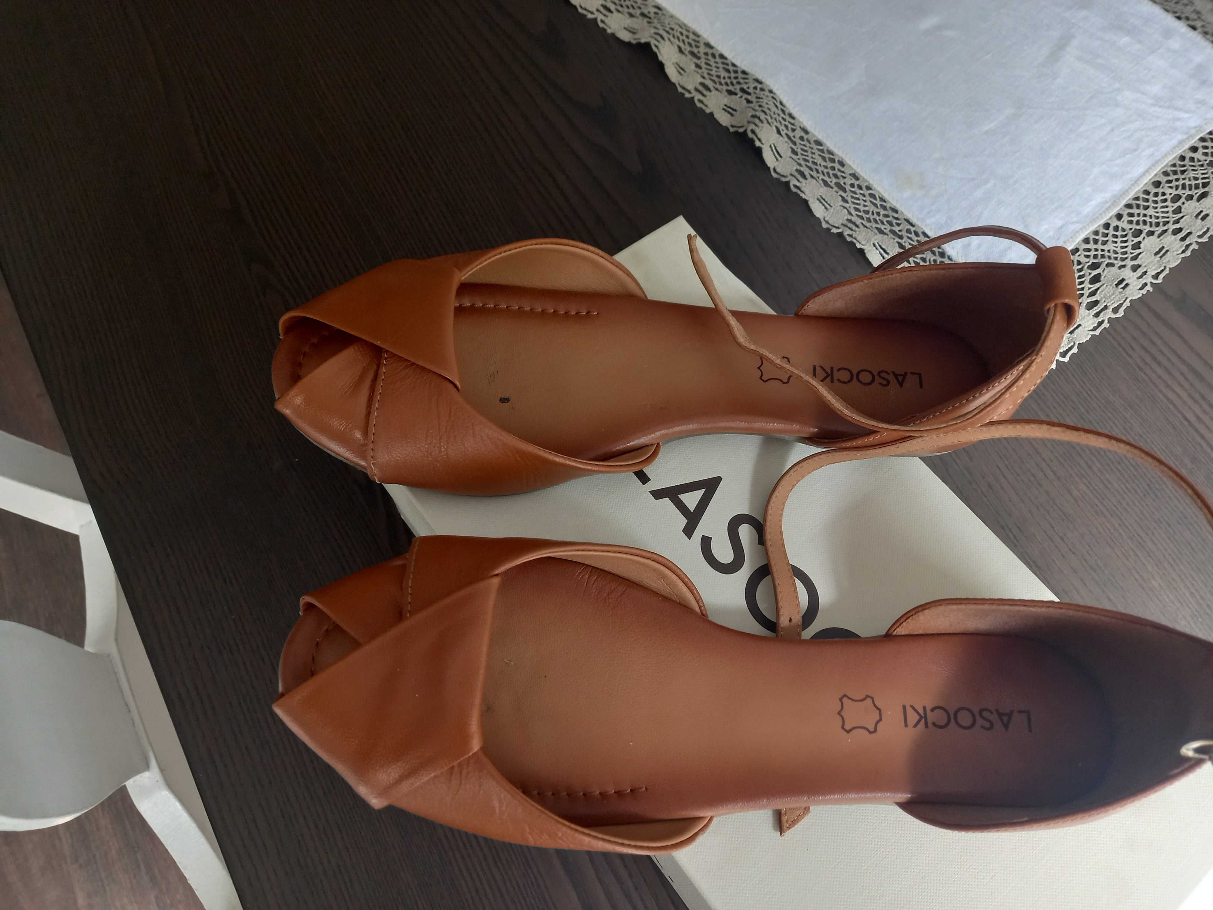 Дамски обувки Lasocki - естествена кожа , 40 номер