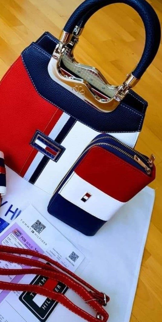 Set Tommy Hilfiger tip office, geanta si portofel, saculet, etichetă