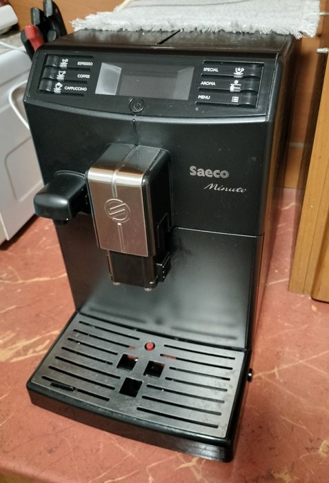 Vând aparat cafea saeco