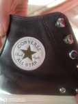 Продавам оригинални кожени кецове Converse