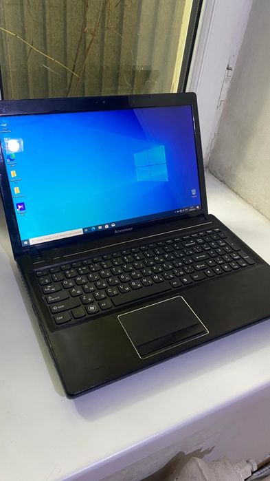 Продам core i3 батарейка новый,ссд,ощу6гбпрогамма новый