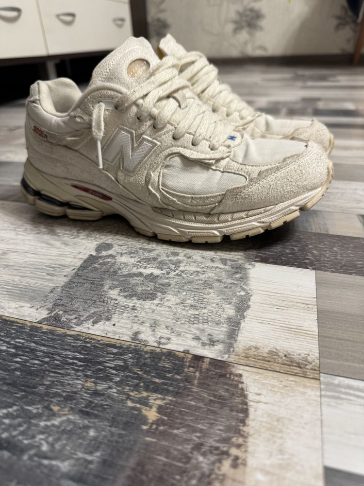 New balance 2002r protection pack