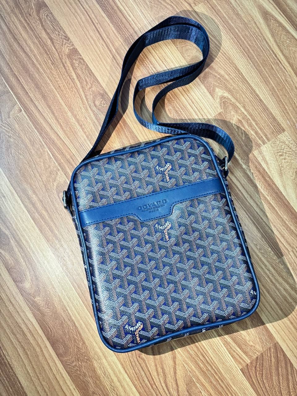Сумка Goyard через плечо — стильно и удобно!