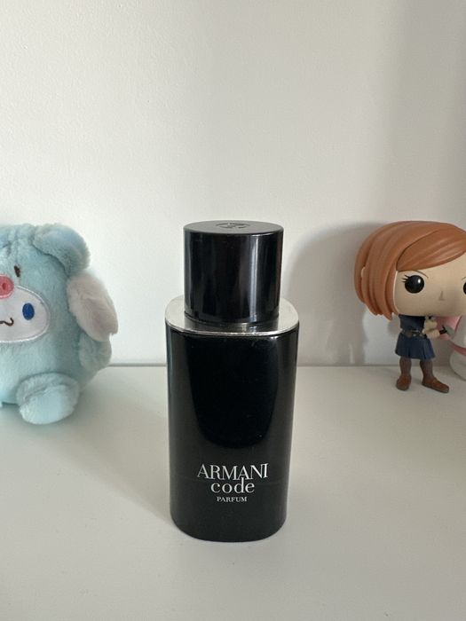 Armani Code Parfum disponibil pana la semn