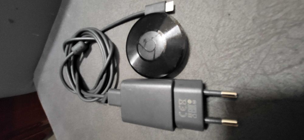 Google Chromecast Audio model Rux-J42
