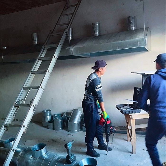 МОНТАЖ вентиляции и вытяжки